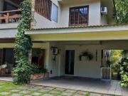 Casa de condomínio para aluguel possui 574 metros...