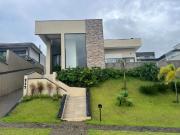 Casa de Condomínio para venda e aluguel em Centro em...