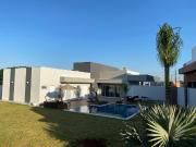 Casa de Condomínio para venda e aluguel em Estância...