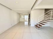 Casa de Condomínio para venda e aluguel em Granja Viana...