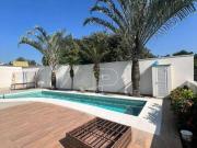 Casa de Condomínio para venda e aluguel em Granja Viana...