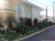 Casa de Condomínio para venda e aluguel em Granja Viana...