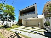 Casa de Condomínio para venda e aluguel em Jardim...