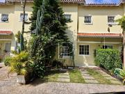 Casa de Condomínio para venda e aluguel em Jardim Torino...