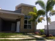 Casa de Condomínio para venda e aluguel em Jardim...