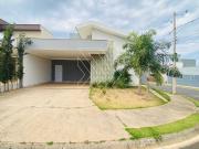 Casa de Condomínio para venda e aluguel em Jardins De...