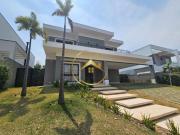 Casa de Condomínio para venda e aluguel em Loteamento...