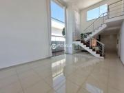 Casa de Condomínio para venda e aluguel em Loteamento...