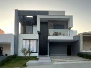 Casa de Condomínio para venda e aluguel em Morros em...