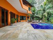 Casa de Condomínio para venda e aluguel em Parque Das...