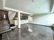 Casa de Condomínio para venda e aluguel em Parque Das...