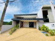 Casa de Condomínio para venda e aluguel em Parque Das...