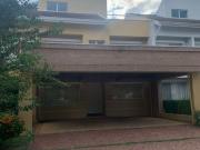 Casa de Condomínio para venda e aluguel em Parque...