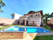 Casa de Condomínio para venda e aluguel em Pousada Dos...