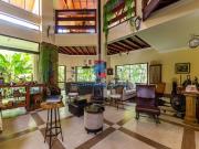 Casa de Condomínio para venda e aluguel em Sítios De...