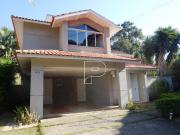 Casa de Condomínio para venda e aluguel em Vila...