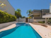 Casa de Condomínio para venda em Alphaville Dom Pedro de...