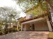 Casa de Condomínio para venda em Alphaville Dom Pedro em...