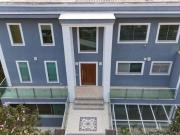 Casa de Condomínio para venda em Caraguatá de 402.64m²...