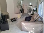 Casa de Condomínio para venda em Chácaras Alpina em...