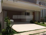 Casa de Condomínio para venda em Aparecidinha em...