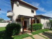 Casa de Condomínio para venda em Condomínio Village...