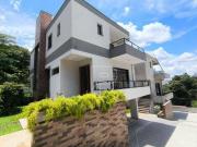 Casa de Condomínio para venda em Granja Viana de...