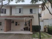 Casa de Condomínio para venda em Granja Viana em Cotia...