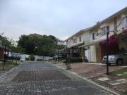 Casa de Condomínio para venda em Granja Viana em Cotia...