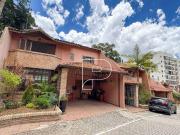 Casa de Condomínio para venda em Granja Viana em Cotia...