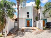 Casa de Condomínio para venda em Jardim Colibri em Embu...