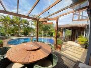 Casa de Condomínio para venda em Jardim Indaiá em Embu...