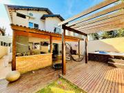 Casa de Condomínio para venda em Moinho Velho em Cotia...