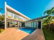 Casa de Condomínio para venda em Moinho Velho em Cotia...