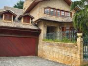 Casa de Condomínio para venda em Mossunguê em Curitiba...