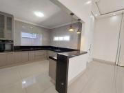 Casa de Condomínio para venda em Residencial Real Park...