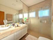 Casa de Condomínio para venda em Santa Cândida de...