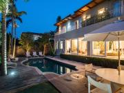 Casa de Condomínio para venda e aluguel em Sítios De...