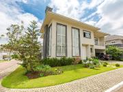 Casa de Condomínio para venda em Umbará em Curitiba...