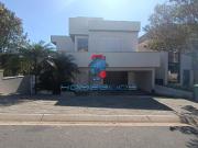 Casa de Condomínio para venda e aluguel em Vila Dos...