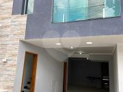 Casa de Condomínio para venda em Vila Humaitá em Santo...