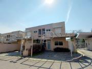 Casa de Condomínio para venda e aluguel em Vila Santo...