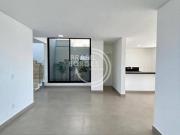 Casa de condomínio para venda possui 240 metros...