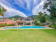 Casa de Condomínio pé na areia, com 307m e 4 suítes na...