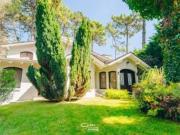 Casa de cuatro ambientes con parque y deck, Rey del...