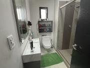 Casa de cuatro recamaras en renta sin muebles