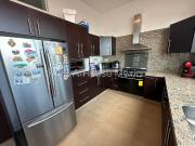 Casa de cuatro recámaras en venta en Real de Juriquilla,...