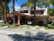 CASA DE DESCANSO CON ALBERCA EN RECONOCIDO FRACCIONAMIENTO