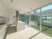 Casa de diseño con 4 dormitorios y pileta en el mejor...