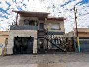 CASA DE DOS DORM PLANTA ALTA BARRIO TIRO SUIZO